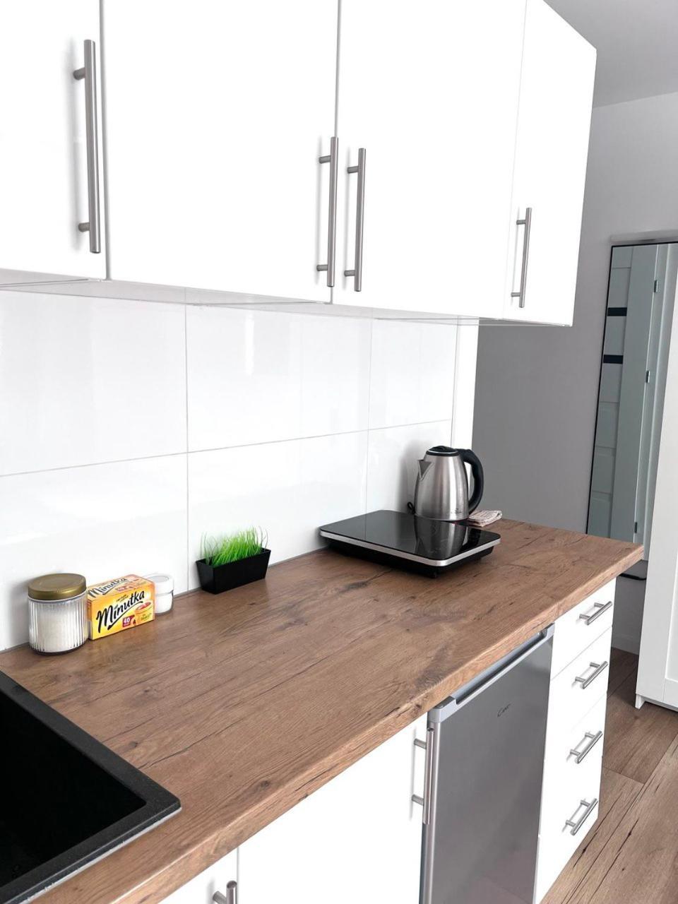 Quiet Apartment Near The Park, Metro, Centre, Wi-Fi - By Hik Apartments Warszawa Exteriör bild