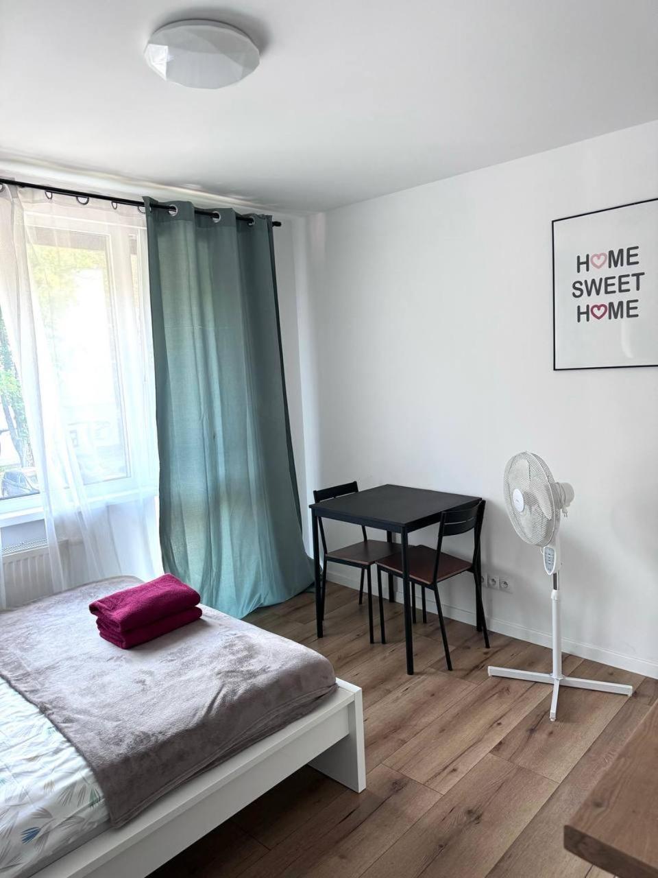 Quiet Apartment Near The Park, Metro, Centre, Wi-Fi - By Hik Apartments Warszawa Exteriör bild